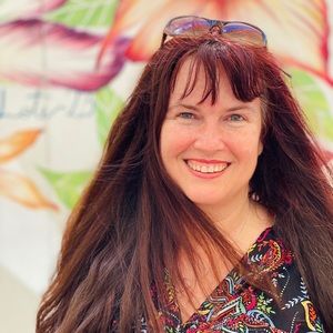 Meet your Posher, Julie